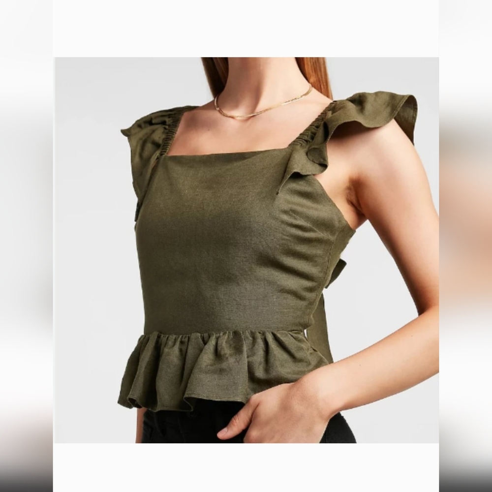 Green Flutter Sleeve Peplum Blouse